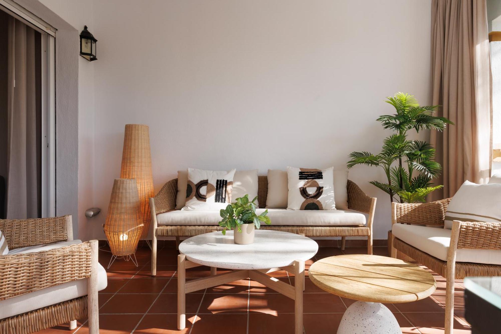 Banus - Lovely-1bdm, Terrace, 3pools Apartamento *