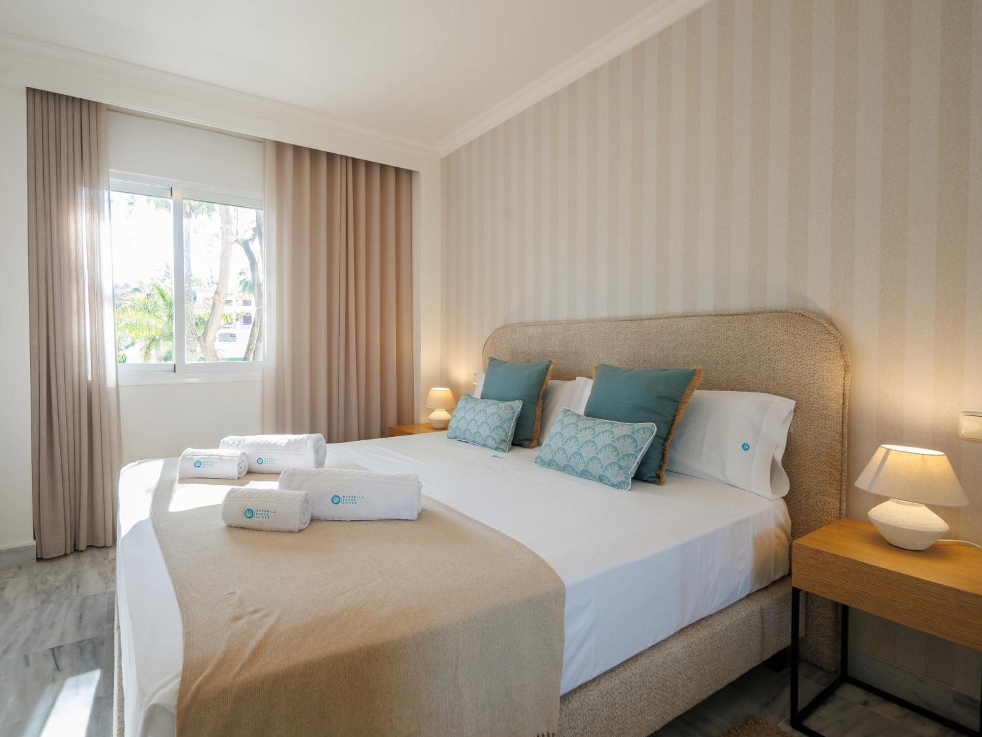 Banus - Lovely-1bdm, Terrace, 3pools Apartamento *